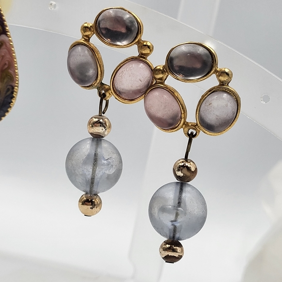 4 Pair - White & Gold Iridescent Earring Package - Picture 5 of 9